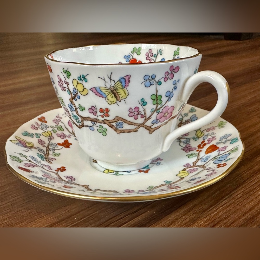 VTG Spode Shanghai Footed Fluted Teacup and Saucer Set